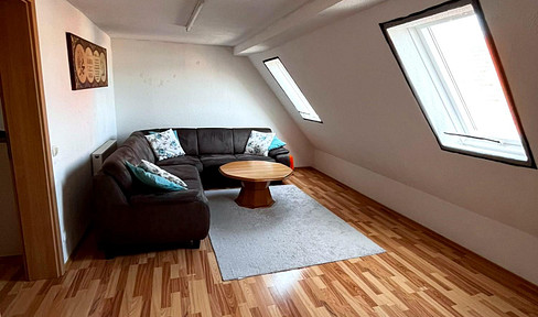 Bright 3-room attic apartment in Untergruppenbach.