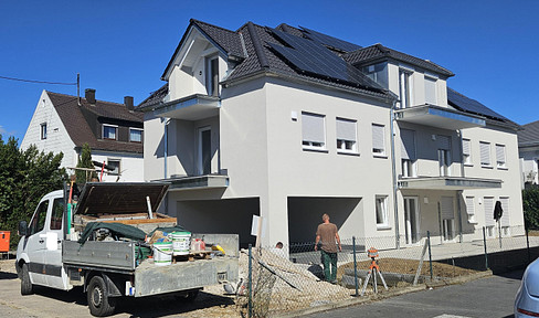Großzügige 3 Zimmer Maisonette-Wohnung mit Terrasse und Garten in Friedberg-West