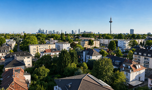 Solid investment property in Frankfurt | Currently rented | Includes a parking space in an underground garage.