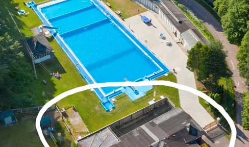 Kiosk and snack bar in a prime location, near the outdoor swimming pool and hiking trail!