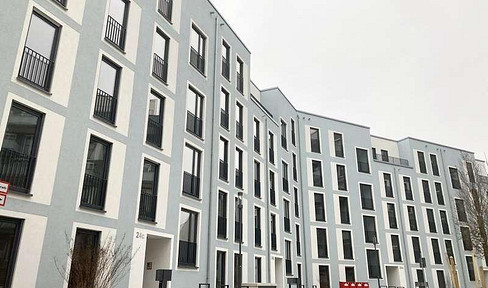 5-room apartment in Düsseldorf.