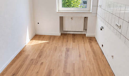 Frisch renoviert, hell & sofort frei – dein 2-Zimmer-Zuhause in Bochum
