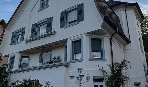 95 square meter apartment plus a 60 square meter separate apartment within a two-family house.