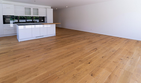 Brand new 145 m² apartment with 2 rooftop terraces, a modern fitted kitchen, and underground parking – new train connection to Stuttgart.