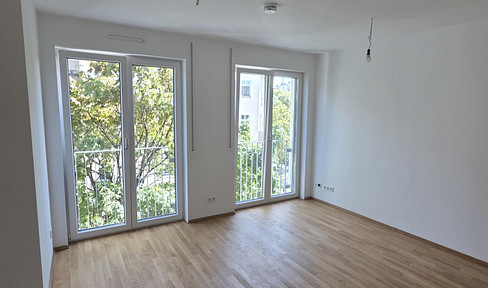 First occupancy in 2026 in Prenzlauer Berg – Modern 2-room apartment with balcony in the Scandinavian district.