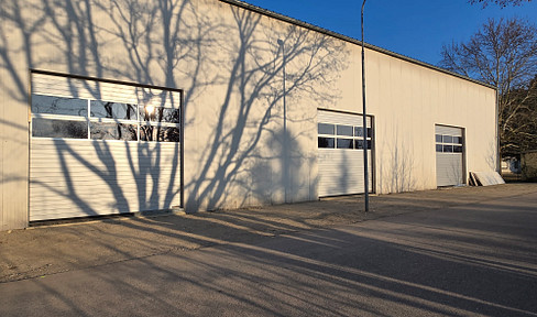 Warehouse with a large entrance gate, located near Vienna.