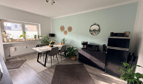 WOW! Beautiful two-room apartment. Centrally located but quiet. Only 6 minutes from the main train station - 1000 Mbit internet.