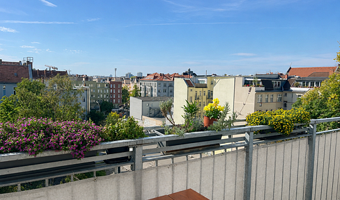 Provisionsfrei: Wohnen über den Dächern Berlins - stilvoll, lichtdurchflutet & außergewöhnlich ruhig
