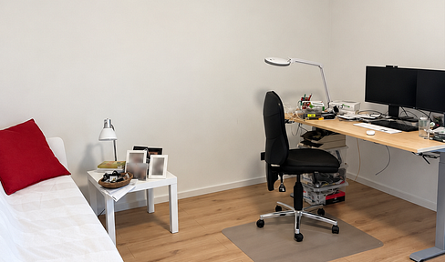 Furnished room in a shared apartment (3 people) | Available from November 1st, 2026.
