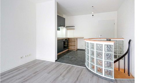 2-Zimmer auf 2 Etagen Terrasse Tiefgarage Grenze Neukölln, Marienfelde