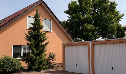 Spacious home for family, garden, and living – a detached architect-designed house in Oranienburg.