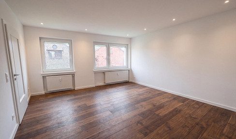 4 Zimmer Wohnung mit Balkon