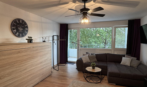 Completely renovated 1-bedroom apartment with balcony, 47 square meters, located on the 2nd floor in Frankenthal.