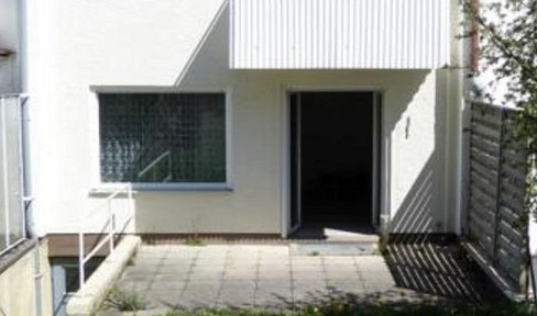 Sonniges Reihenmittelhaus mit Garten, Balkon & viel Potenzial  in Waltenhofen-Rauns