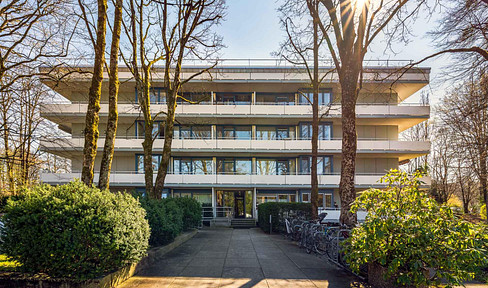 3.5-room apartment in Bogenhausen-Cosimapark.