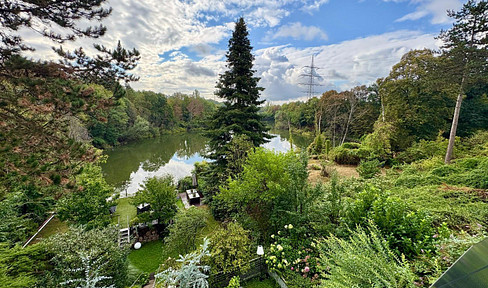 Wohnen am See: Traumwohnung mit Potenzial für zwei Einheiten, provisionsfrei von Privat