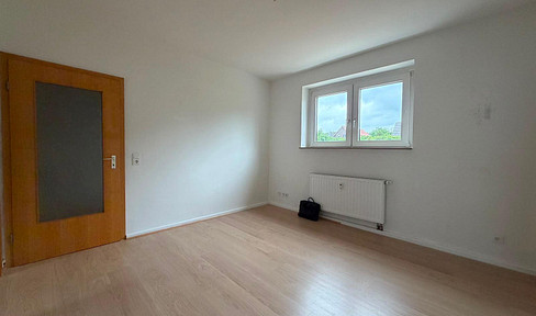 3-room apartment on the ground floor, available immediately.