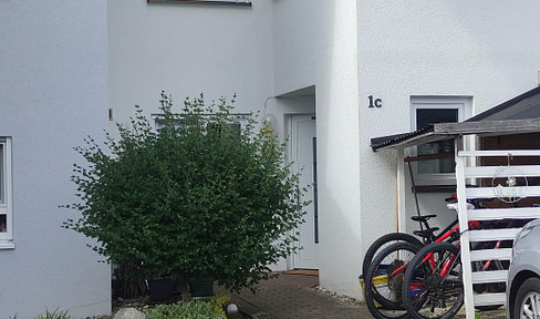 Grosszügiges RH mit 4 Schlafzimmer, 2 Bädern in Horheim-Wutöschingen von Privat