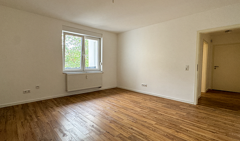 Zentrale 1- Zimmer Wohnung in Leverkusen mit Balkon