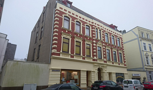 Beautiful 3-room apartment for rent, located in a central area.