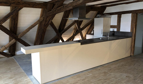 Kernsaniertes Denkmal im Zentrum von Hallstadt