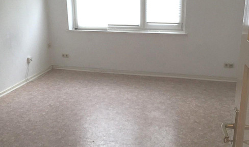 One-bedroom ground floor apartment near Osterstraße.
