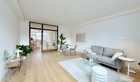 Newly renovated 3-room apartment with a south-facing balcony, available immediately.