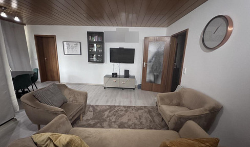 Provisionsfrei: Helle 3,5-Zimmer-Eigentumswohnung mit Balkon und Terrasse in Möglingen