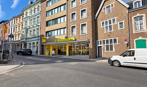 Space for innovative concepts: Approximately 492 square meters of commercial space in the Aachen district of Jakobsviertel – available without commission.