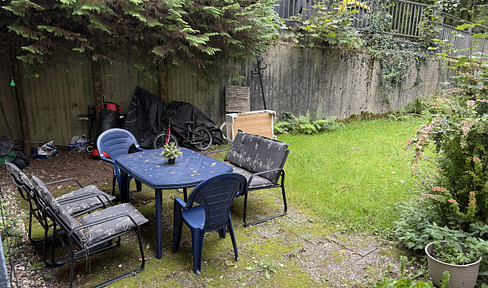 2-room apartment with garden, located in Wald, Solingen, near the forest, renovated, and available with a built-in kitchen for a small additional cost, if desired.