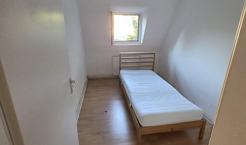 2-Zimmer Dachgeschosswohnung im schönen Wasserviertel