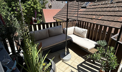 Spacious 3-room apartment with balcony – centrally located in Lauingen.