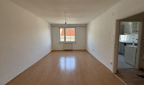 Cozy 2-room apartment located on the corner of Pragerstrasse, near Floridsdorfer Spitz.