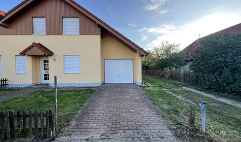 🌿 Renovierte Doppelhaushälfte mit grossem Garten und Garage in Linthe bei Berlin/ Potsdam