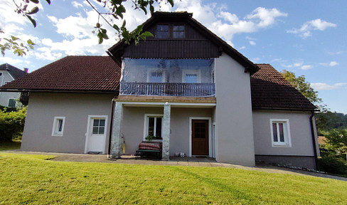 TAX-FREE: Large detached house (236m²) with a building plot of 3,896m² in the center of St. Marein/Graz.