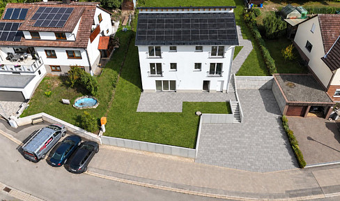 Neubauwohnung mit Garten – 3 Zimmer, ca. 93 m² & große Südterrasse