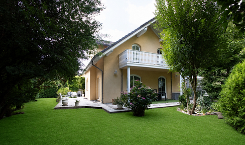 Einfamilienhaus in zeitloser Eleganz mit modernster Technik - Lichtenrade