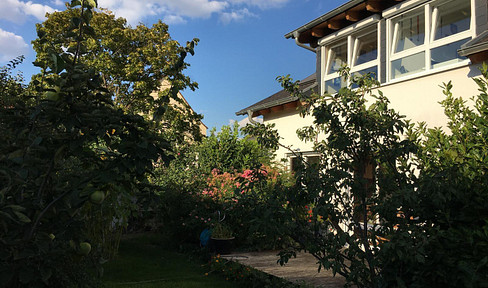Modernes Einfamilienhaus mit Garten, viel Platz und perfekter Anbindung
