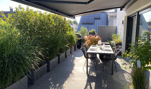 For sale directly from the owner – a stunning penthouse apartment with a large rooftop terrace.