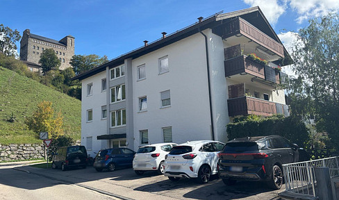 Compact accommodation in the Allgäu region, with a south-facing terrace and mountain views.