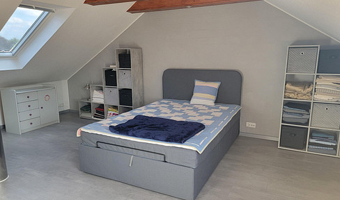 •2 möblierte Zimmer mit viel Privatsphäre nahe Lübeck – ideal für Studentin - nur 3 km zur Uni