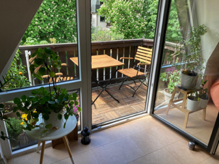 Exclusive 2-room apartment in the "Living near Nymphenburg Palace Park" complex.