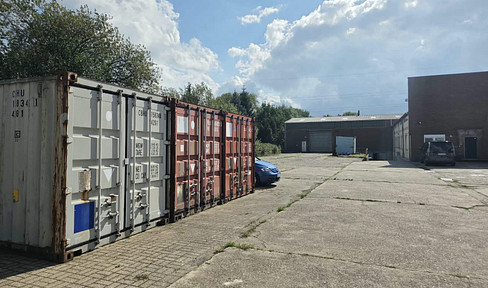 Storage boxes, warehouse space (600/700 square meters), offices, parking spaces in the warehouse (cars, motorhomes), outdoor area, containers.