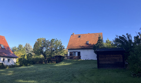 Charmantes Eckgrundstück mit Altbestand und vielen Möglichkeiten in Erlangen-Büchenbach