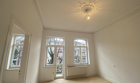 Stilvoll sanierter Altbau – 2 gleich große Zimmer | EBK, Balkon | Nähe RWTH/FH