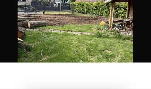 Building plot in a quiet location, suitable for a detached house or semi-detached house, in 24558 Henstedt-Ulzburg.