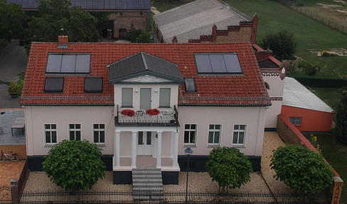 Historical property, farmhouse, horse breeding.