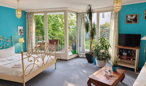 Hackescher Markt: Centrally located, yet peaceful and green.