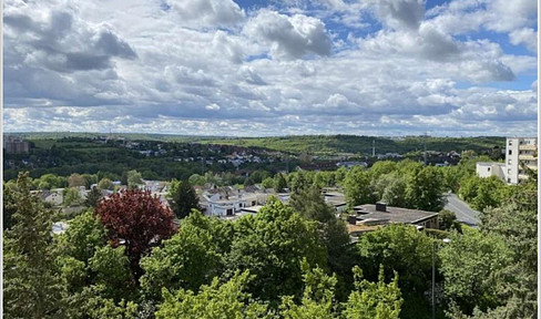 Helle 2-Zimmer-Wohnung mit Südbalkon und Weitblick in Würzburg-Lengfeld