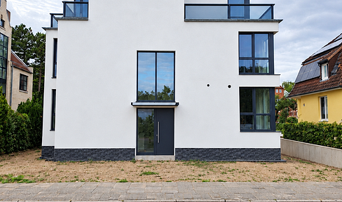 Exclusive penthouse with elevator access directly from the underground garage to the apartment.